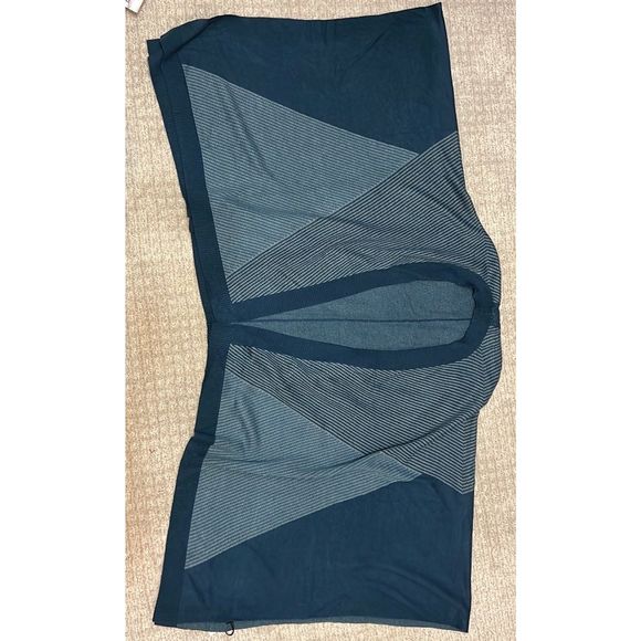 Lululemon serenity wrap - Picture 1 of 4